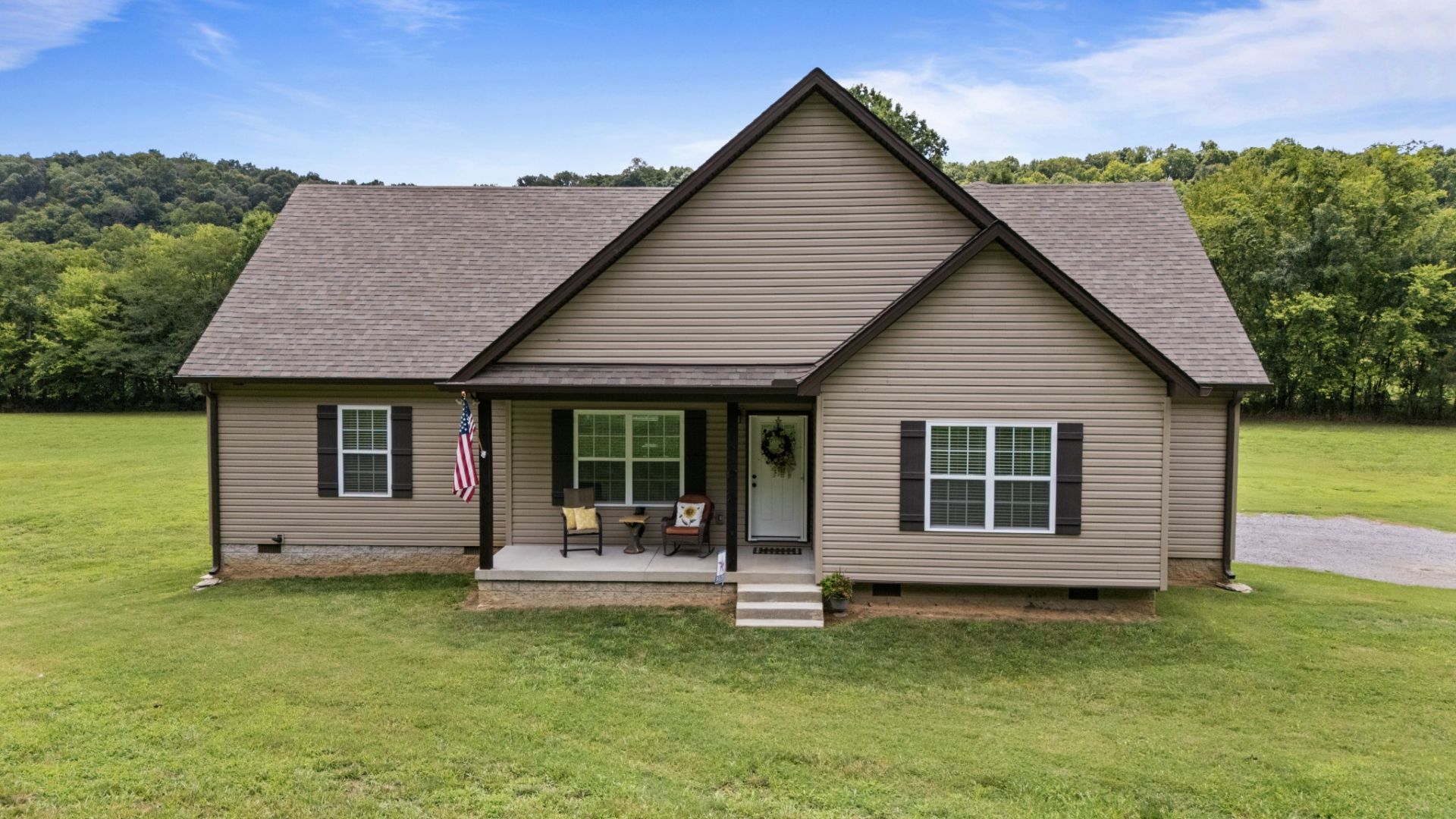 47 Bluff Creek Rd , Brush Creek, TN 38547 Main Photo