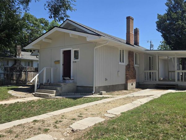 318/320 5th Ave S., Nampa, ID 83651