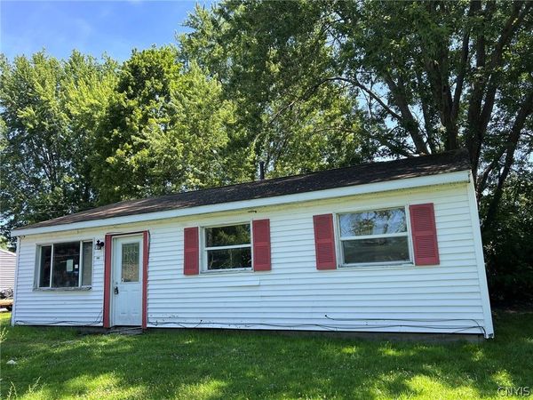7898 Rinaldo Boulevard W, Bridgeport, NY 13030