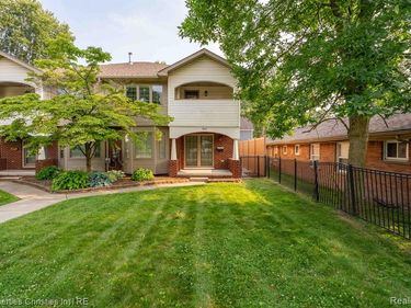 802 E Lincoln Avenue, Royal Oak, MI 48067