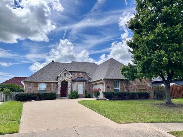 3568 Bastille Street , Springdale, AR 72764
