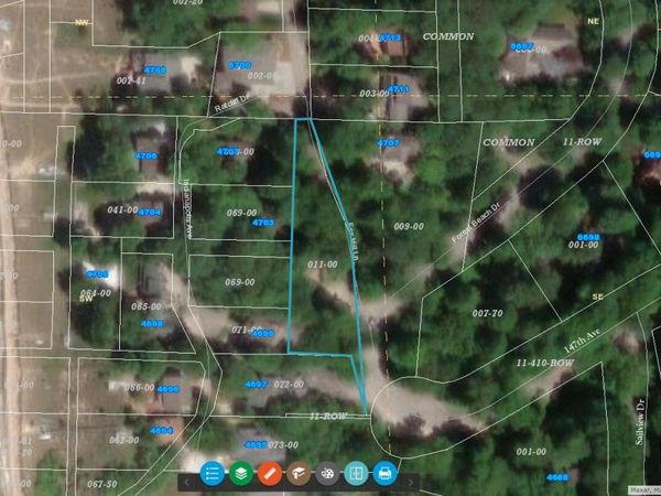 Fox Hill Lane, Holland, MI 49423