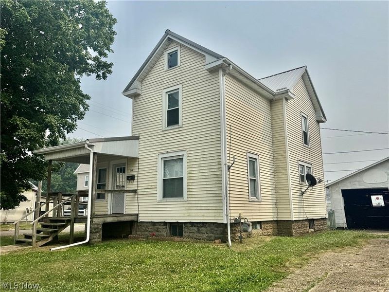1349 E Main Street, Coshocton, OH 43812 Photo 2