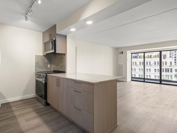2460 Peachtree Road NE, Unit 1409, Atlanta, GA 30305