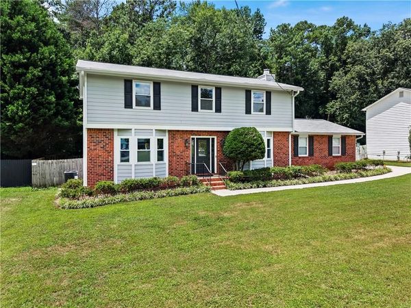 597 Cascade Drive SW, Lilburn, GA 30047
