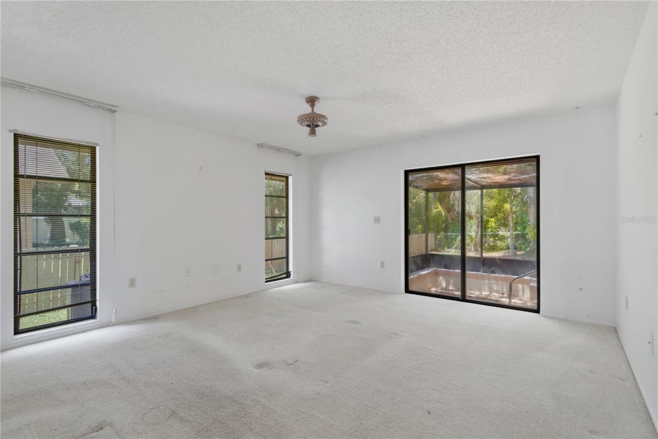 213 Whispering Oaks Court , Sarasota, FL 34232 Photo