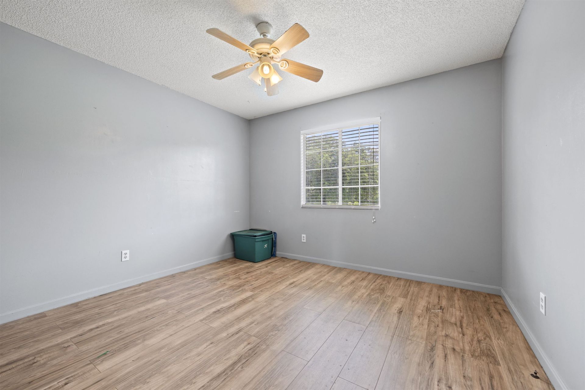 405 SE Apache Avenue , Lee, FL 32059 Photo