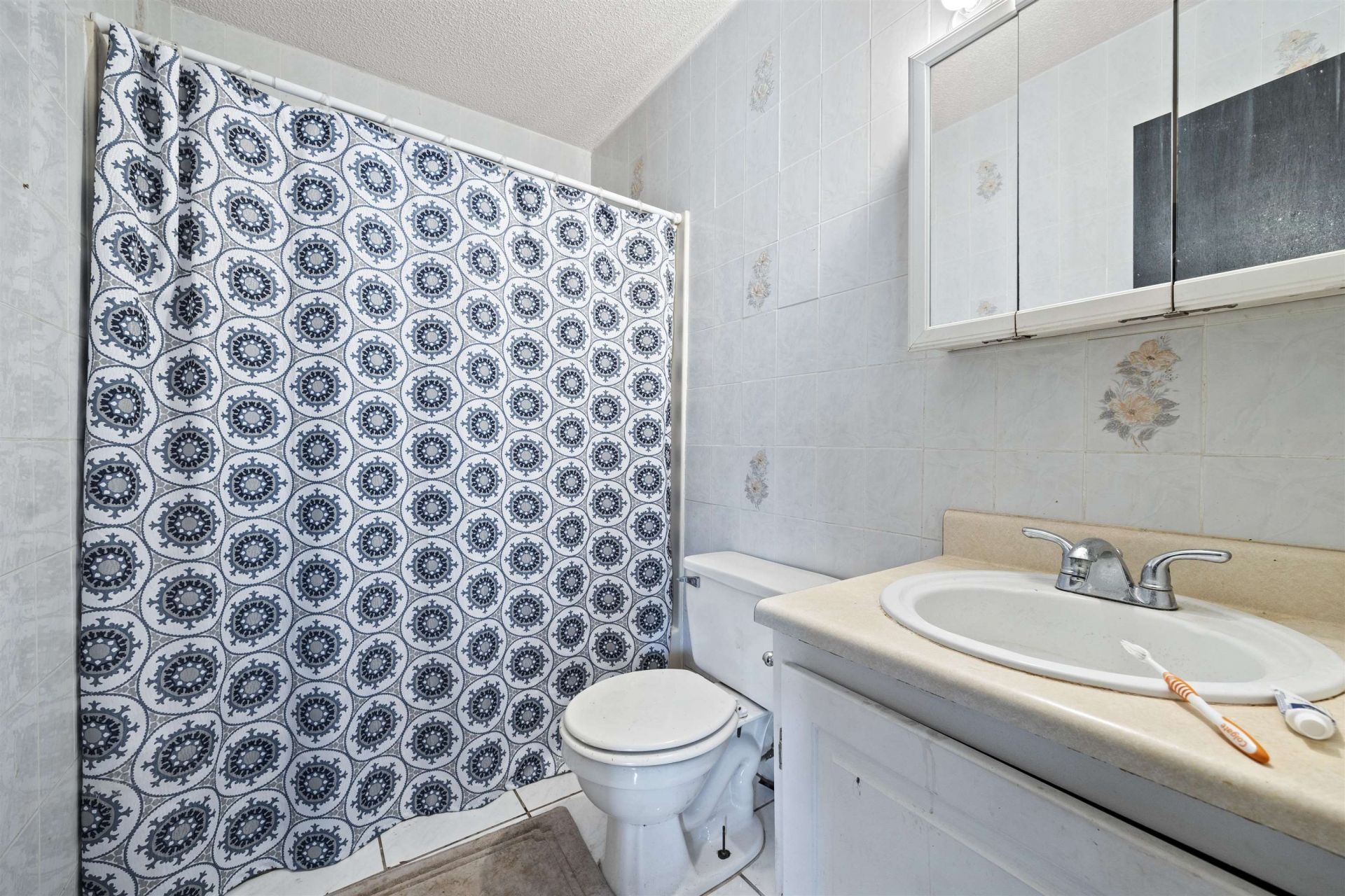 405 SE Apache Avenue , Lee, FL 32059 Photo