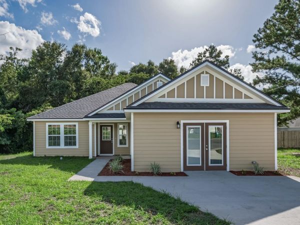 920 Arlington Circle , Quincy, FL 32351