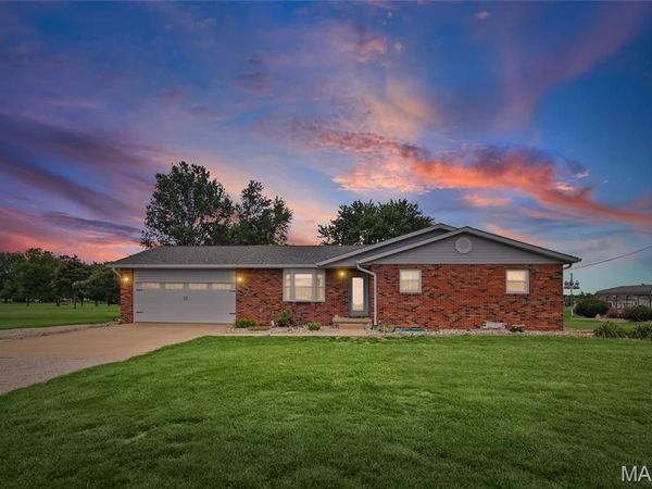 12941 Daiber Road, Highland, IL 62249