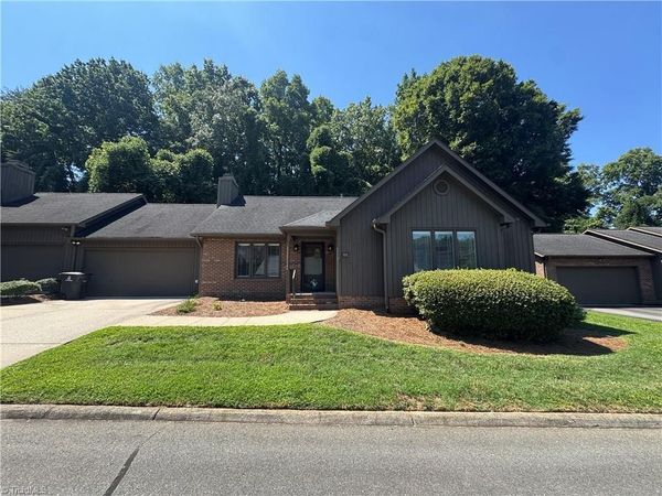 575 Ridgehaven Drive, Winston-Salem, NC 27104