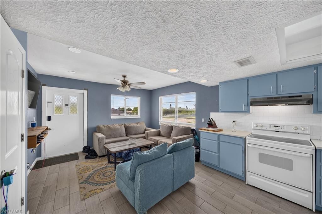 4420 Santa Barbara Blvd, Unit 204, Cape Coral, FL 33914 Photo