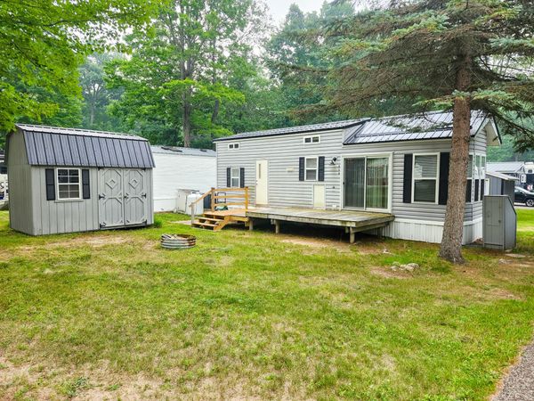 2757 Owens Drive, Houghton Lake, MI 48629