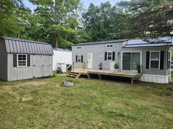 2757 Owens Drive, Houghton Lake, MI 48629