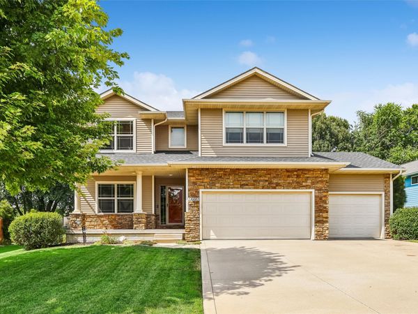 14405 Hickory Drive , Urbandale, IA 50323