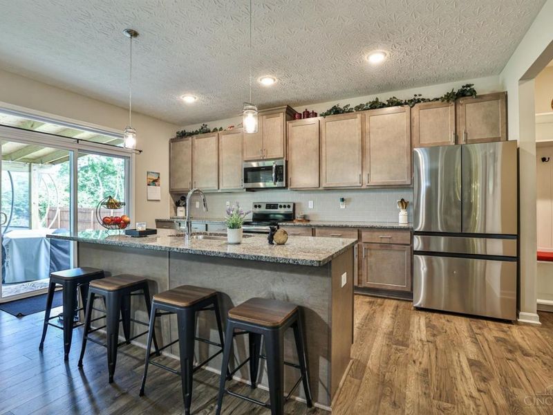 1223 Waterbury Drive, Carlisle, OH 45005 Photo 17