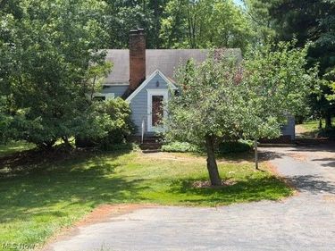 3452 Hillside Road, Seven Hills, OH 44131