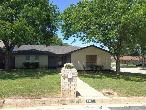 7663 Blue Carriage Court, Fort Worth, TX 76120