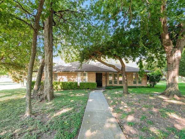 123 S Venice Drive, Duncanville, TX 75116