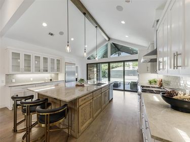 4139 Allencrest Lane , Dallas, TX 75244