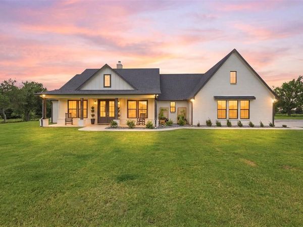 8322 FM 512 , Wolfe City, TX 75496
