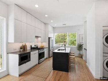 427 W 10th Street, Unit 101, Dallas, TX 75208