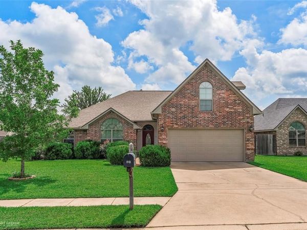 106 Lola Circle, Benton, LA 71006