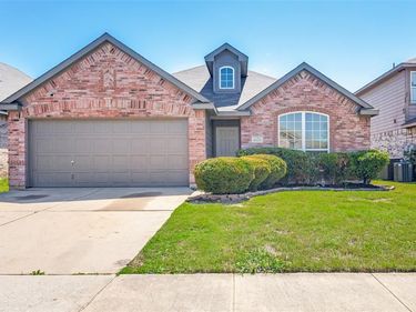 8717 Flying Ranch Road, Fort Worth, TX 76134