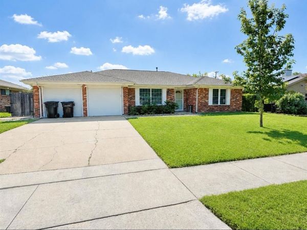 902 Ridgefieldn Drive, Plano, TX 75075
