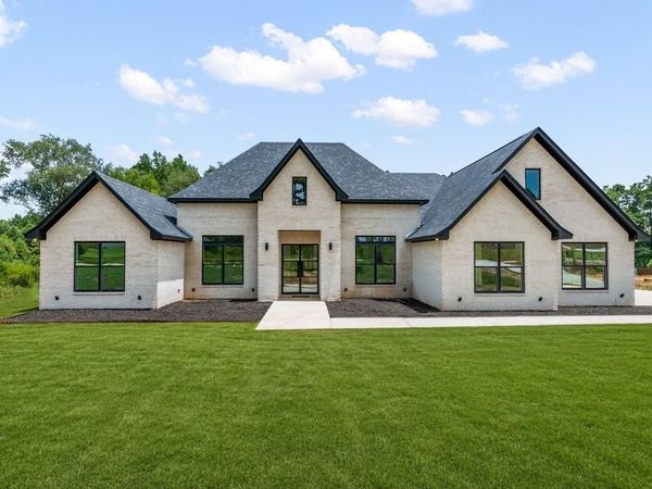 115 Cottonwood Circle, Hallsville, TX 75605