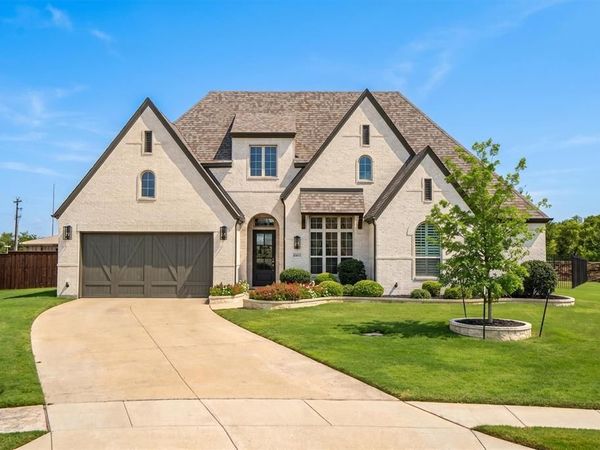 10801 Sycamore Falls Drive, Flower Mound, TX 76226