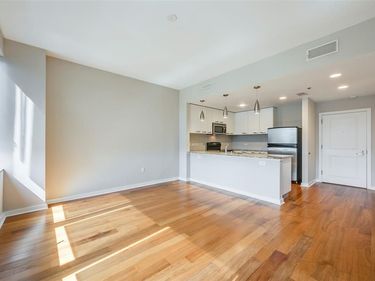 1200 Main Street, Unit 1002, Dallas, TX 75202