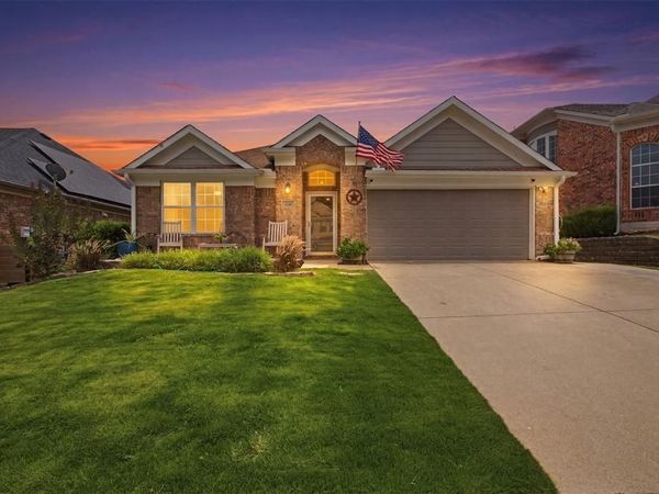 600 Crystal Falls Drive , McKinney, TX 75071