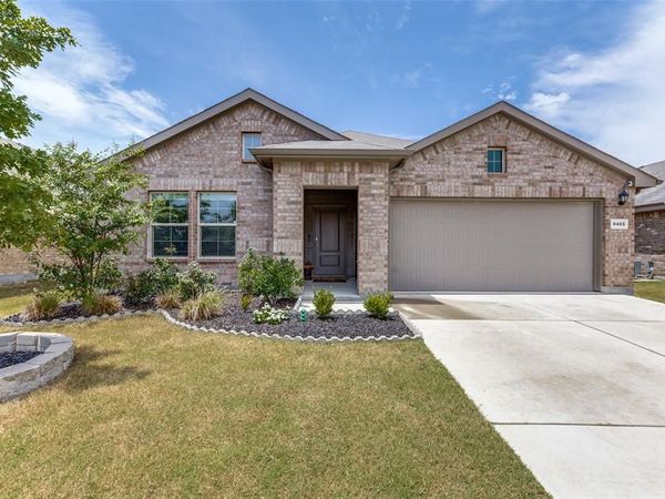 9465 Doverglen Drive, Fort Worth, TX 76131