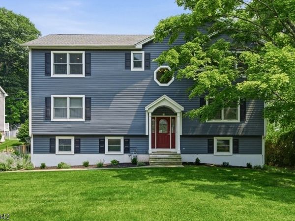 203 W Lake Shore Dr, Rockaway, NJ 07866