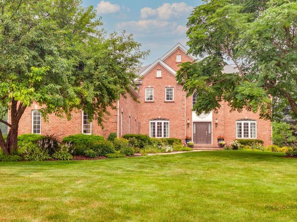 5572 Chancery Road , Gurnee, IL 60031