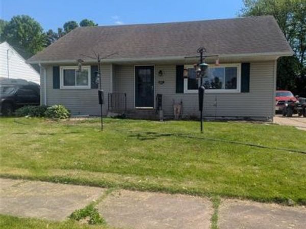 418 E School, Thorp, WI 54777