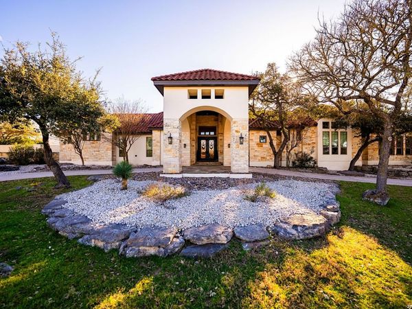 376 San Marcos, New Braunfels, TX 78132