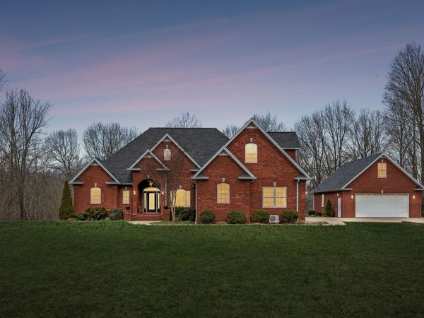 5140 Highway 52 W, Lafayette, TN 37083