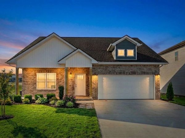 1068 Cherry Blossom Ln , Clarksville, TN 37040