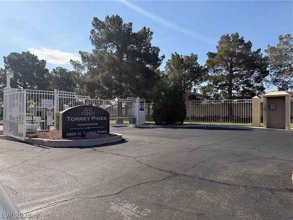 1900 N Torrey Pines Drive , Unit 105, Las Vegas, NV 89108