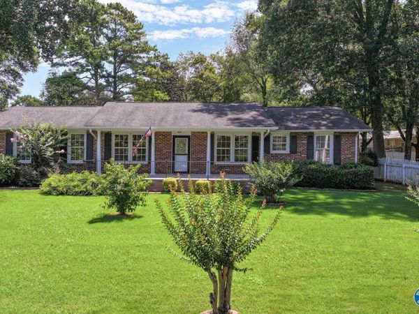 213 Spring Valley Court SW, Huntsville, AL 35802