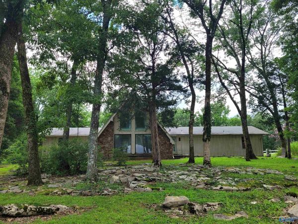 2209 Apache Drive, Huntsville, AL 35810