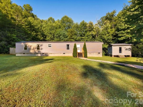 125 Ice Hollow Road , Zirconia, NC 28790