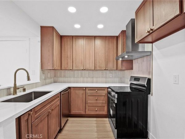 25761 Le Parc, Unit 9, Lake Forest, CA 92630