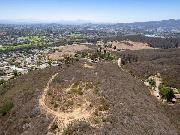 N Twin Oaks Valley Rd , San Marcos, CA 92069