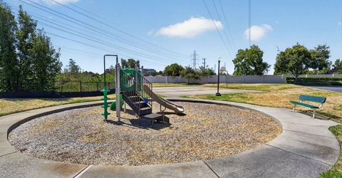 885 Halidon Way #1322, Unit 1322, Folsom, CA 95630 Photo