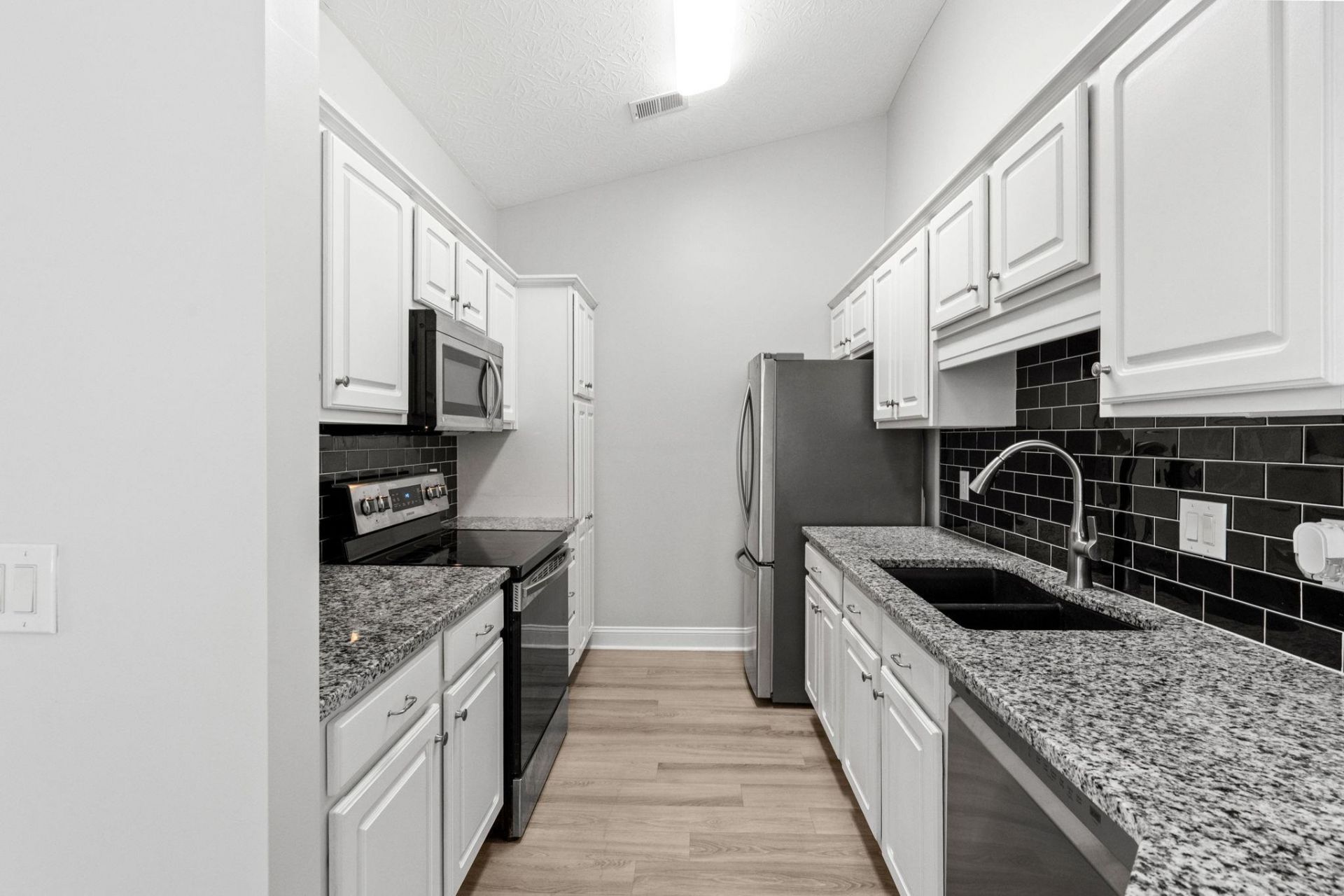 1145 Peace Pipe Pl. Photo 19