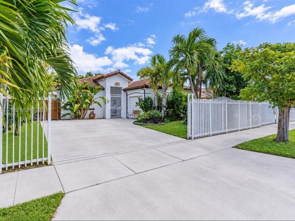 25237 SW 133 PL, Homestead, FL 33032