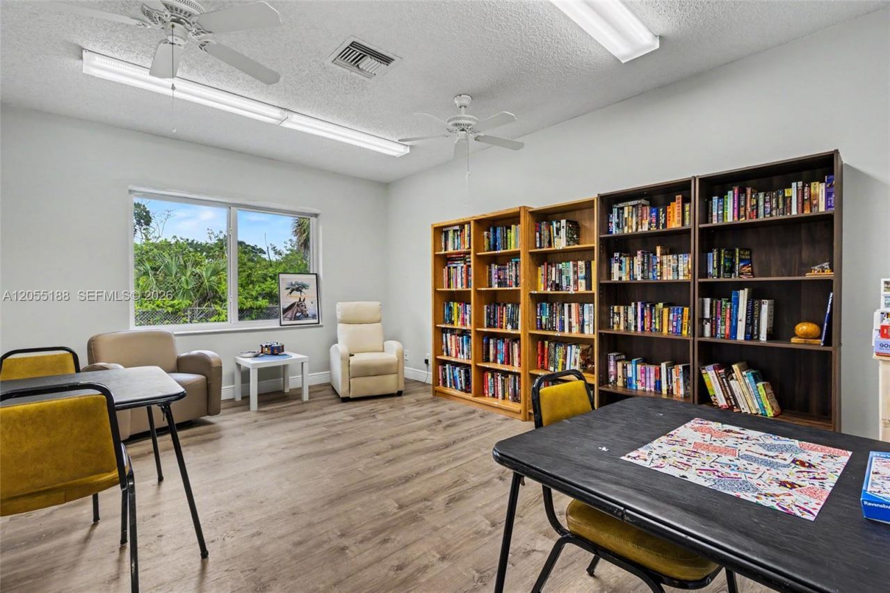 1401 N 12th Ct , Unit 3B, Hollywood, FL 33019 Photo